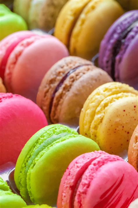 French cookie - cookie translations: gâteau [masculine] sec, cookie [masculine], cookie [masculine], mouchard [masculine], gâteau sec. Learn more in the Cambridge English-French Dictionary.